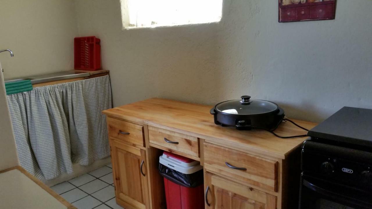 Calvinia Guesthouse Dış mekan fotoğraf