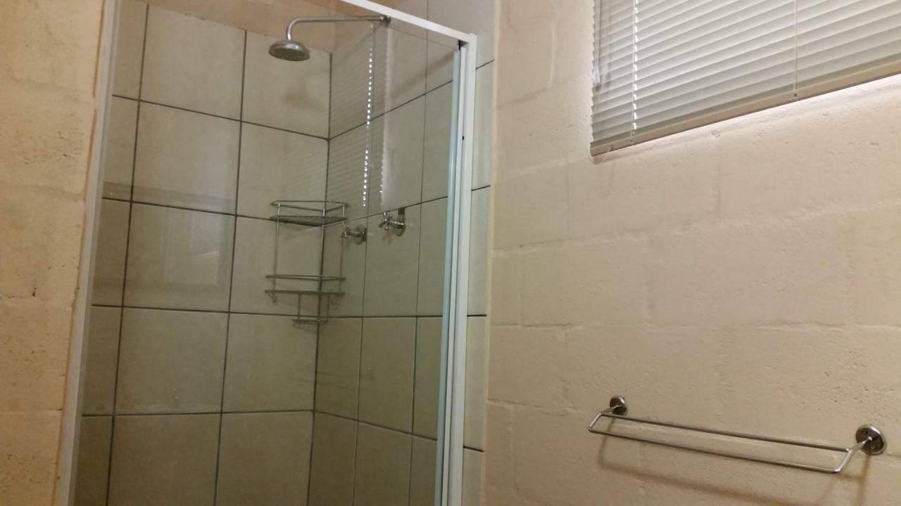 Calvinia Guesthouse Dış mekan fotoğraf