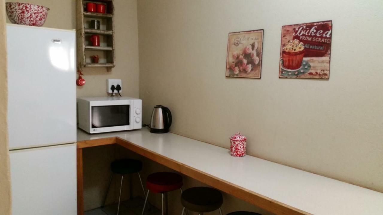 Calvinia Guesthouse Dış mekan fotoğraf