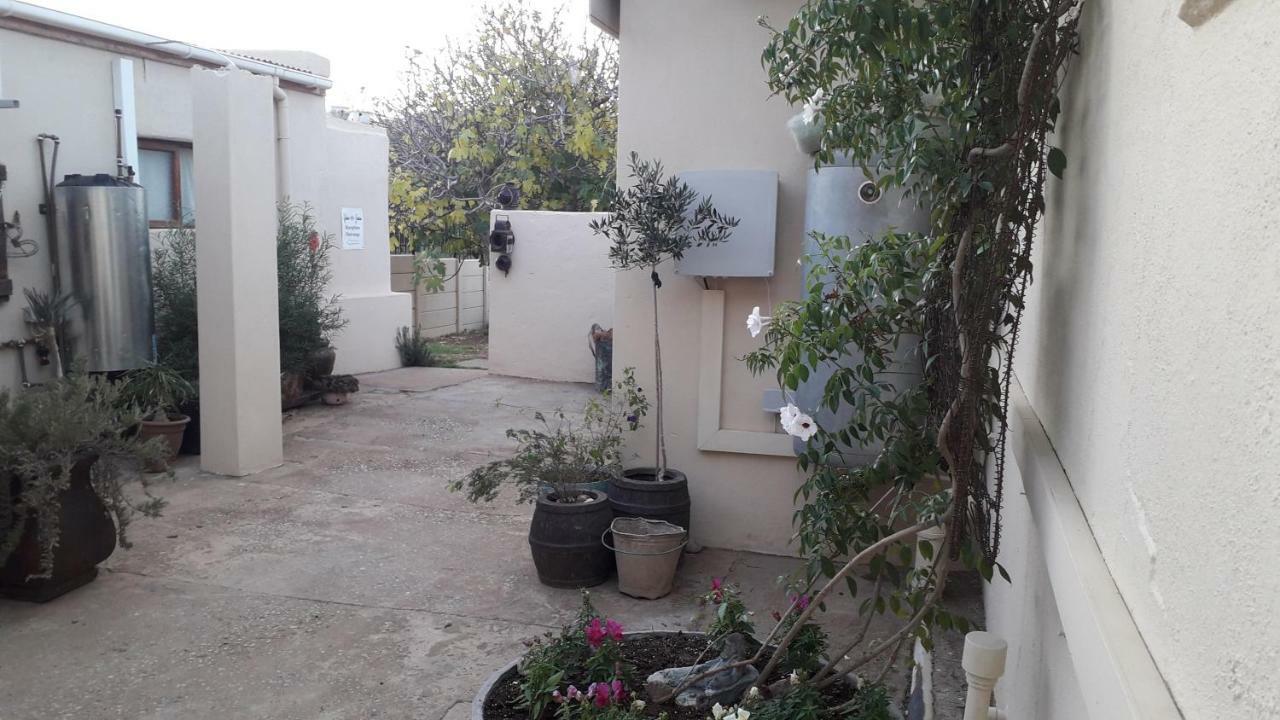 Calvinia Guesthouse Dış mekan fotoğraf